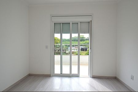 Casa à venda com 220m², 3 quartos e 2 vagasSuíte 1 Porta Janela