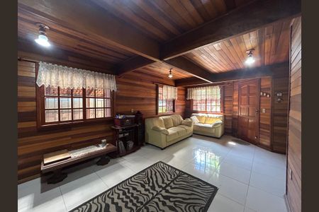 Casa para alugar com 210m², 7 quartos e 2 vagasSala