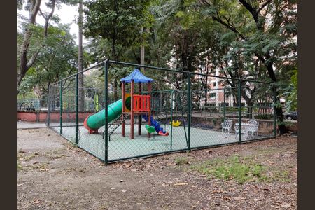 Apartamento à venda com 65m², 2 quartos e 1 vaga Apartamento à venda com 65m², 2 quartos e 1 vagaÁrea comum - Playground