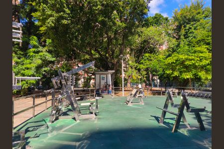 Apartamento à venda com 65m², 2 quartos e 1 vaga Apartamento à venda com 65m², 2 quartos e 1 vagaÁrea comum - Academia