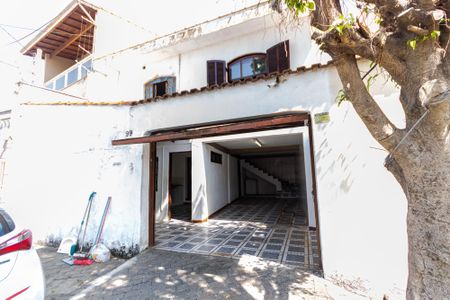 Casa à venda com 108m², 3 quartos e 1 vagaFachada