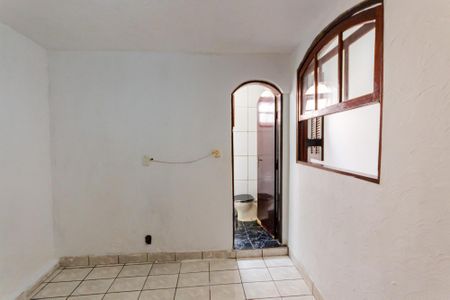 Casa à venda com 108m², 3 quartos e 1 vagaSuíte 