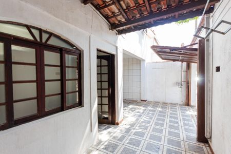 Casa à venda com 108m², 3 quartos e 1 vagaQuintal