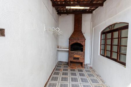 Casa à venda com 108m², 3 quartos e 1 vagaQuintal