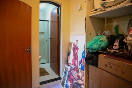 Casa à venda com 125m², 2 quartos e 2 vagasQuarto de Serviço