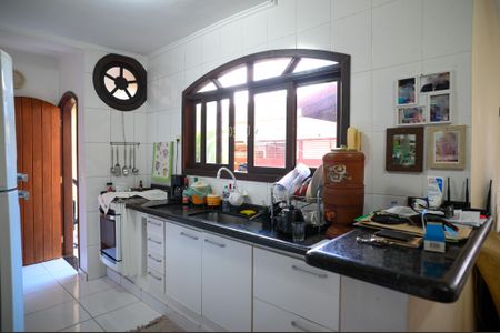 Casa à venda com 125m², 2 quartos e 2 vagasCozinha