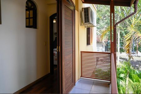 Casa à venda com 125m², 2 quartos e 2 vagasVaranda