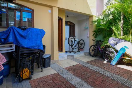 Casa à venda com 125m², 2 quartos e 2 vagasGaragem