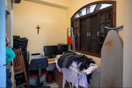 Casa à venda com 125m², 2 quartos e 2 vagasQuarto de Serviço