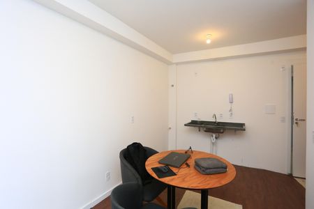 Apartamento para alugar com 39m², 2 quartos e 1 vaga Apartamento para alugar com 39m², 2 quartos e 1 vagaSala