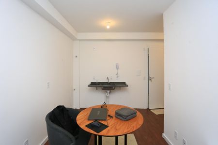 Apartamento para alugar com 39m², 2 quartos e 1 vaga Apartamento para alugar com 39m², 2 quartos e 1 vagaSala