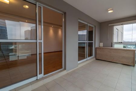 Varanda de apartamento para alugar com 3 quartos, 125m² em Vila Olímpia, São Paulo