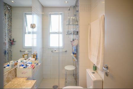 Apartamento à venda com 124m², 3 quartos e 2 vagas Apartamento à venda com 124m², 3 quartos e 2 vagasBanheiro Quarto 2 - Suite