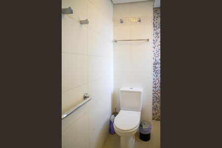 Apartamento à venda com 124m², 3 quartos e 2 vagas Apartamento à venda com 124m², 3 quartos e 2 vagasBanheiro Quarto 3 - Suite