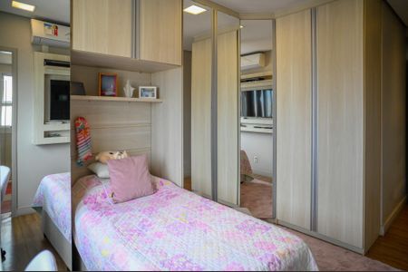 Apartamento à venda com 124m², 3 quartos e 2 vagas Apartamento à venda com 124m², 3 quartos e 2 vagasQuarto 2 - Suite