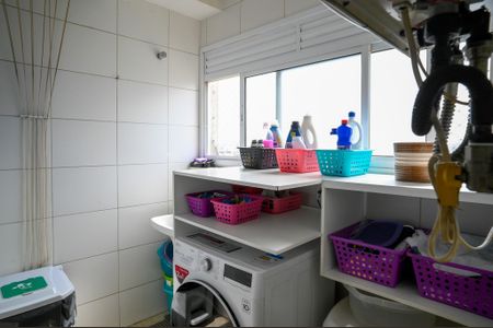 Apartamento à venda com 124m², 3 quartos e 2 vagas Apartamento à venda com 124m², 3 quartos e 2 vagasÁrea de Serviço