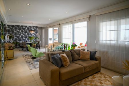 Apartamento à venda com 124m², 3 quartos e 2 vagas Apartamento à venda com 124m², 3 quartos e 2 vagasSala