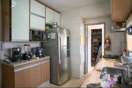 Apartamento à venda com 124m², 3 quartos e 2 vagas Apartamento à venda com 124m², 3 quartos e 2 vagasCozinha