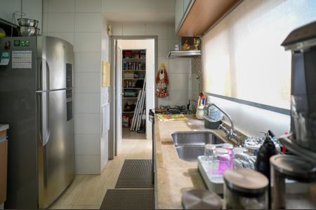 Apartamento à venda com 124m², 3 quartos e 2 vagas Apartamento à venda com 124m², 3 quartos e 2 vagasCozinha