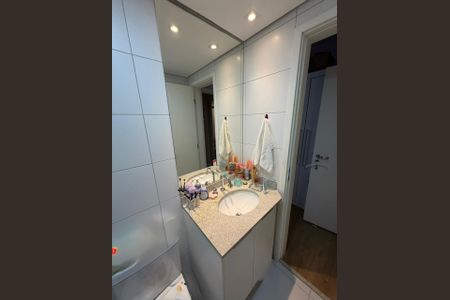 Apartamento à venda com 127m², 3 quartos e 3 vagasBanheiro da Suíte 2