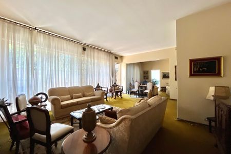 Sala de casa para alugar com 5 quartos, 250m² em Indianópolis, São Paulo