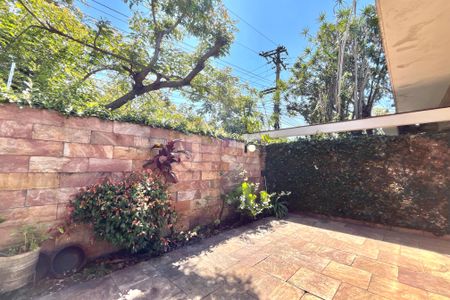 Varanda de casa para alugar com 5 quartos, 250m² em Indianópolis, São Paulo