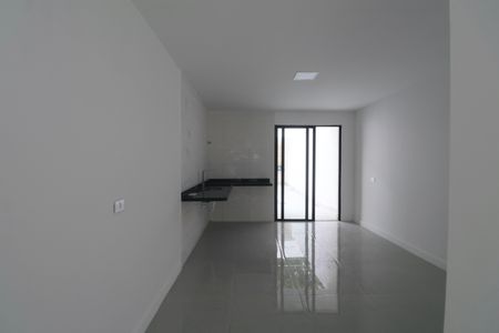 Cozinha de casa para alugar com 2 quartos, 120m² em Jardim Las Palmas, Guarujá