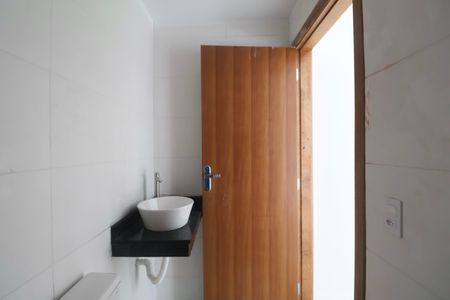 Casa para alugar com 120m², 2 quartos e 1 vaga Casa para alugar com 120m², 2 quartos e 1 vagaBanheiro da Suíte 1