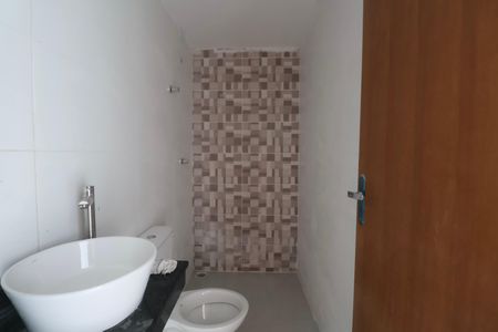 Casa para alugar com 120m², 2 quartos e 1 vaga Casa para alugar com 120m², 2 quartos e 1 vagaBanheiro da Suíte 2