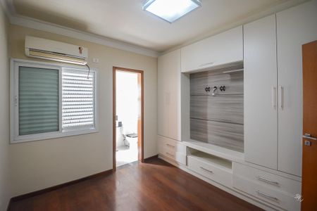 Apartamento à venda com 190m², 3 quartos e 4 vagasQuarto 2 - Suíte