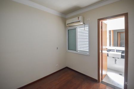 Apartamento à venda com 190m², 3 quartos e 4 vagasQuarto 2 - Suíte