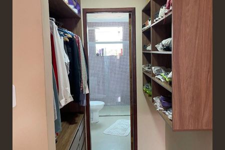 Closet da suíte de casa de condomínio à venda com 4 quartos, 120m² em Recreio dos Bandeirantes, Rio de Janeiro