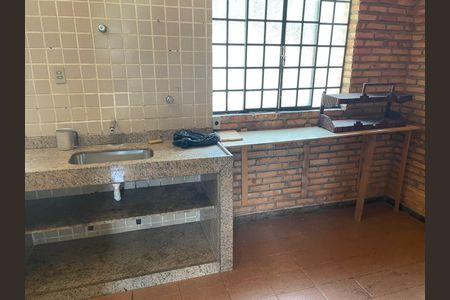Casa à venda com 3 quartos, 1000m² em Parque Sao Jose, Belo Horizonte