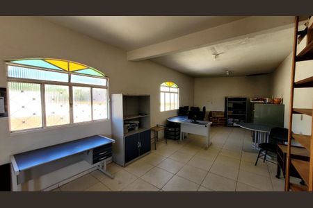 Casa à venda com 6 quartos, 365m² em Betânia, Belo Horizonte