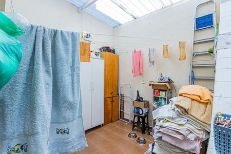 Casa à venda com 75m², 2 quartos e 1 vaga Casa à venda com 75m², 2 quartos e 1 vagaQuintal