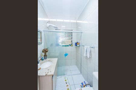 Casa à venda com 75m², 2 quartos e 1 vaga Casa à venda com 75m², 2 quartos e 1 vagaBanheiro