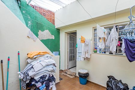 Casa à venda com 75m², 2 quartos e 1 vaga Casa à venda com 75m², 2 quartos e 1 vagaQuintal