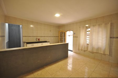 Sala de casa para alugar com 1 quarto, 60m² em Parque Edu Chaves, São Paulo