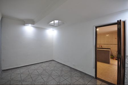Quarto de casa para alugar com 1 quarto, 60m² em Parque Edu Chaves, São Paulo
