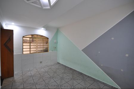 Quarto de casa para alugar com 1 quarto, 60m² em Parque Edu Chaves, São Paulo