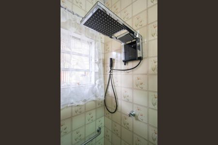 Casa à venda com 166m², 3 quartos e 2 vagas Casa à venda com 166m², 3 quartos e 2 vagasBanheiro 2