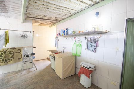 Casa à venda com 166m², 3 quartos e 2 vagas Casa à venda com 166m², 3 quartos e 2 vagasÁrea de Serviço