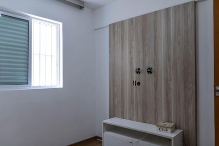Apartamento à venda com 180m², 3 quartos e 2 vagasQuarto 2