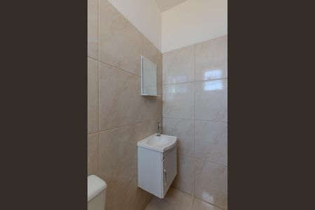 Banheiro de kitnet/studio para alugar com 1 quarto, 50m² em Cavalhada, Porto Alegre