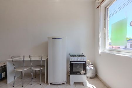 Sala/Cozinha de kitnet/studio para alugar com 1 quarto, 50m² em Cavalhada, Porto Alegre