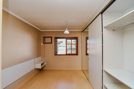 Casa à venda com 106m², 3 quartos e 2 vagasSuíte