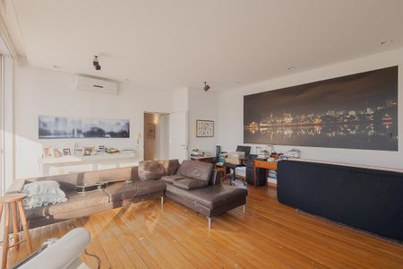 Sala de TV de casa à venda com 4 quartos, 706m² em Alto de Pinheiros, São Paulo