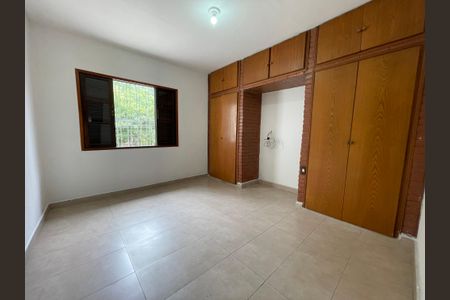 Quarto 1 de casa para alugar com 2 quartos, 80m² em Vila Antonio, São Paulo