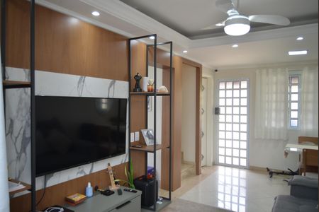 Casa à venda com 120m², 3 quartos e 2 vagasSala