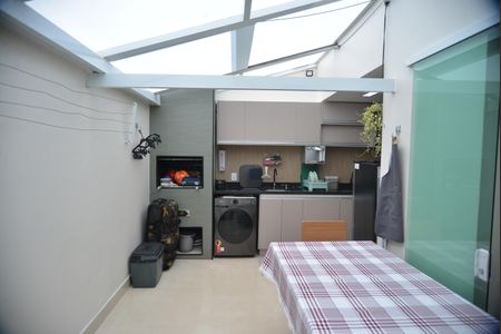 Casa à venda com 120m², 3 quartos e 2 vagasÁrea de Serviço